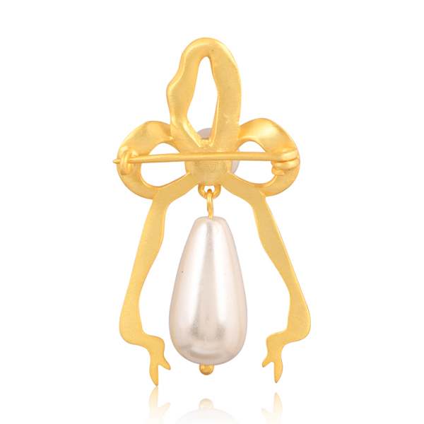 Graceful Embrace - Image 3