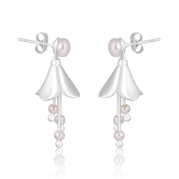 Elegance Bloom Floral Earrings - Image 3